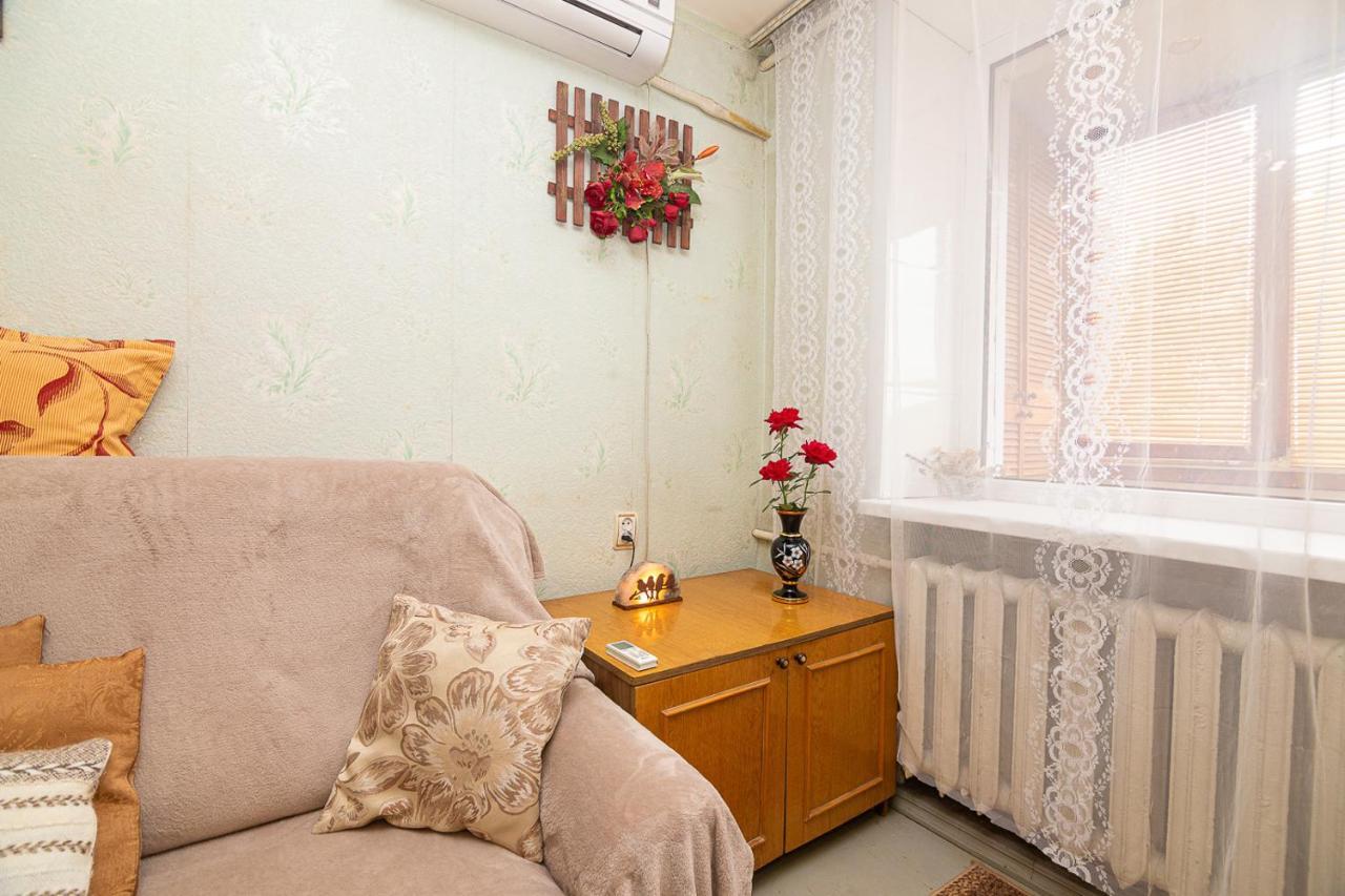 Comfortable Apartments On Hrushevskogo Street Near 16 City Hospital 第聂伯罗彼得罗夫斯克 外观 照片