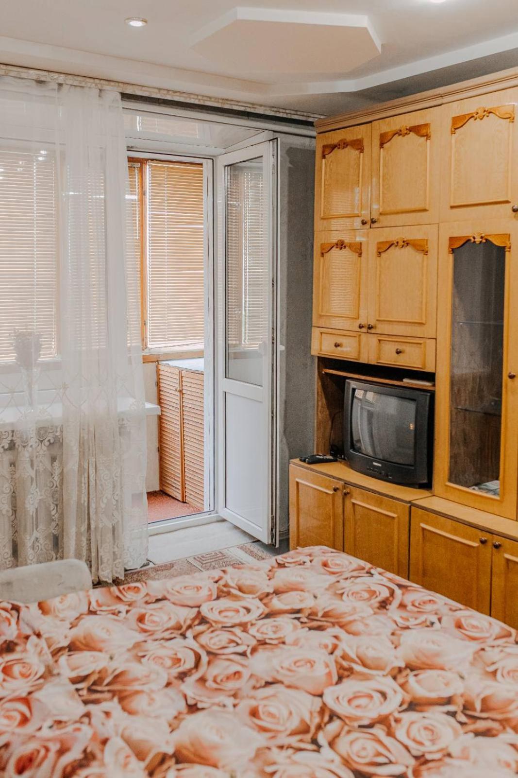 Comfortable Apartments On Hrushevskogo Street Near 16 City Hospital 第聂伯罗彼得罗夫斯克 外观 照片